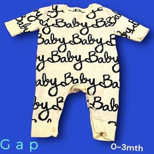 Knit sweater baby gap outfit 0-3mths
